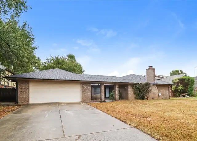 Property at 2013 Bonnycastle Ln, Yukon, OK, 73099, 3 beds, 2 baths, [object Object]