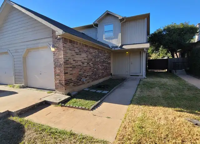 Property at 5912 Parkwood Dr Unit A, Austin, TX, 78735, 2 beds, 1.5 baths, [object Object]