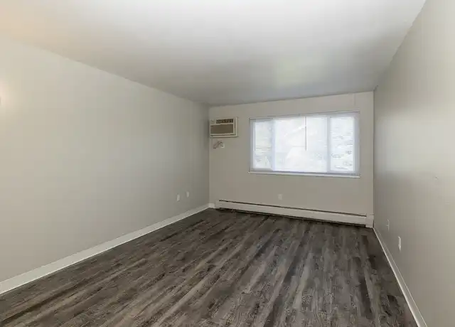 Property at Forest Manor - 625 S Forest St, Denver, CO, 80246, 1-2 bed, 1 bath, [object Object]