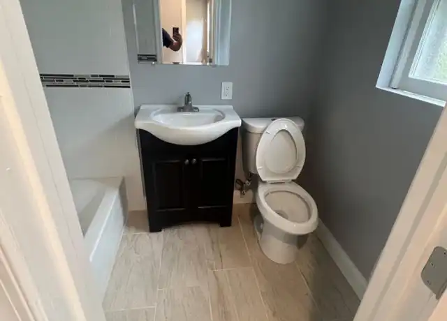 Property at 226 Virginia Ave, Folsom, PA, 19033, 1 bed, 1 bath, [object Object]