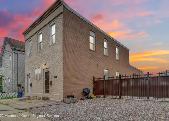 Property at 3022 S Wood Ave Unit 2, Linden, NJ, 07036, 2 beds, 1 bath, [object Object]