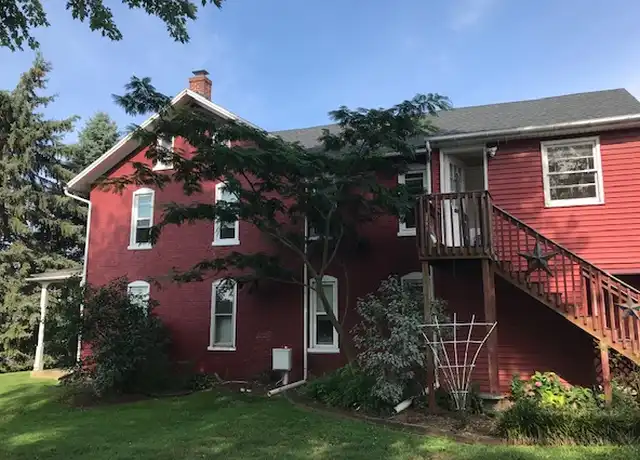 Property at 446 E Main St, Leola, PA, 17540, 2 beds, 1 bath, [object Object]