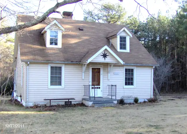 Property at 16211 W Patrick Henry Rd, Montpelier, VA, 23192, 3 beds, 1 bath, [object Object]
