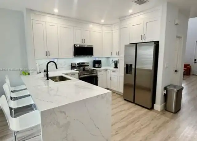 Property at 1481 SE 25th Ter, Homestead, FL, 33035, 3 beds, 3 baths, [object Object]