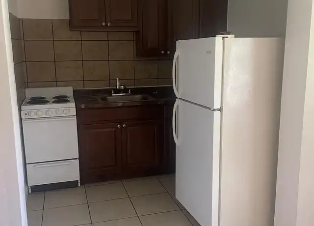 Property at 1360 W Touhy Ave Unit 204, Chicago, IL, 60626, 0 beds, 1 bath, [object Object]