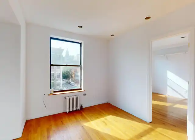 Property at 214 1st Ave Unit 12, New York, NY, 10009, 3 beds, 1 bath, [object Object]