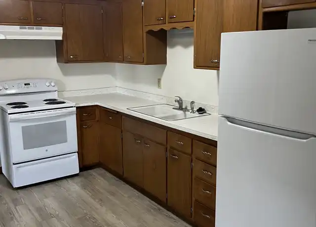 Property at 2010 W Broadway Unit 203, Monona, WI, 53713, 2 beds, 1 bath, [object Object]