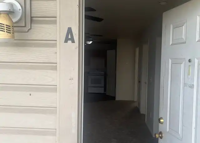 Property at 3114 Oak Ln Unit A, Van Buren, AR, 72956, 2 beds, 1 bath, [object Object]