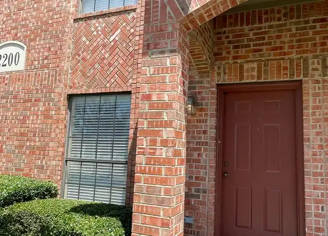 Property at 2200 N Carroll Blvd Unit 3, Denton, TX, 76201, 2 beds, 2.5 baths, [object Object]