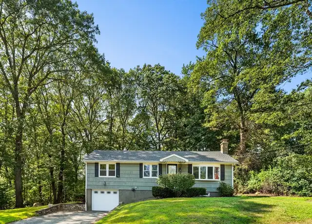 Property at 16 Paulson Dr, Burlington, MA, 01803, 3 beds, 2 baths, [object Object]
