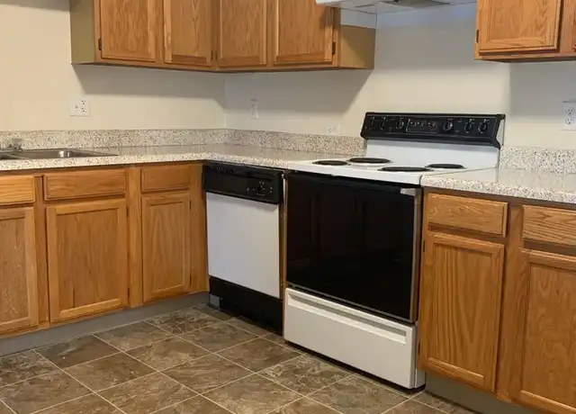 Property at 1100 24th St Unit Apply Now, Des Moines, IA, 50311, 2 beds, 1 bath, [object Object]