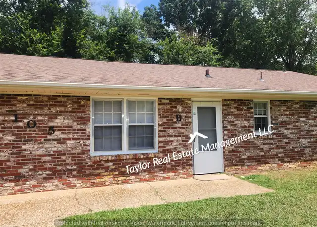 Property at 105 Doris Ln Unit B, Florence, AL, 35630, 3 beds, 1.5 baths, [object Object]