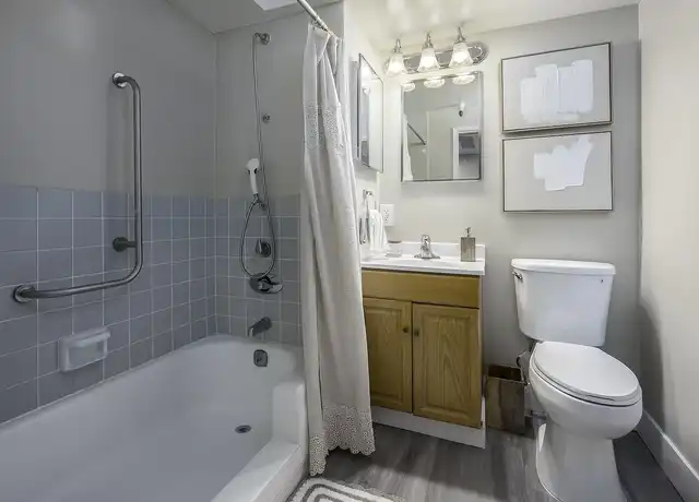 Property at The Riverview (55+) - 415 P St, Sacramento, CA, 95814, 0-2 beds, 1-2 bath, [object Object]
