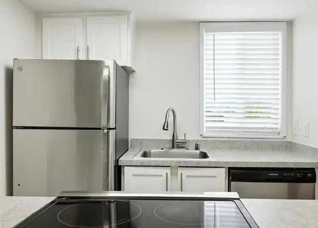 Property at 51 Hayes Pl SW Unit 303, Renton, WA, 98057, 2 beds, 1 bath, [object Object]