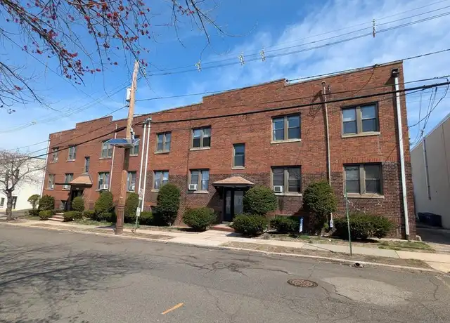 Property at 1027 Hoyt Ave Unit 7, Ridgefield, NJ, 07657, 2 beds, 1 bath, [object Object]