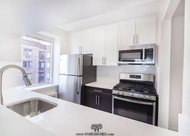 Property at 55 Battery Pl Unit 9P, New York, NY, 10280, 1 bed, 1 bath, [object Object]