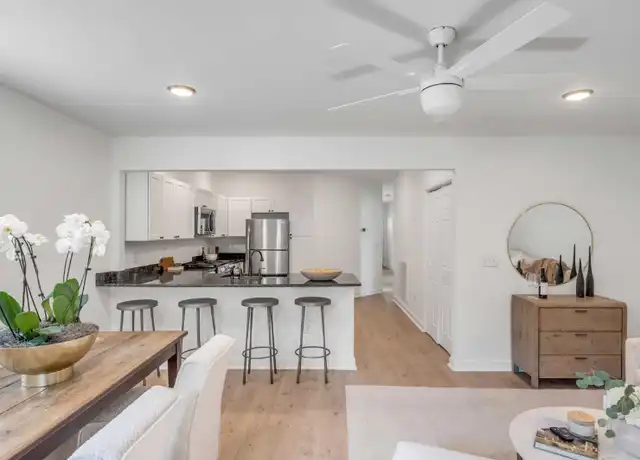 Property at 207 W Poplar St Unit A, Charleston, SC, 29403, 4 beds, 2 baths, [object Object]