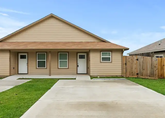 Property at 119 S Bend Ct Unit A, Willis, TX, 77378, 3 beds, 2 baths, [object Object]