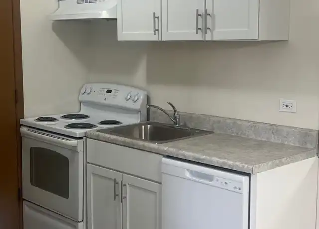 Property at 750 N Pioneer Rd Unit 304, Waukegan, IL, 60085, 1 bed, 1 bath, [object Object]