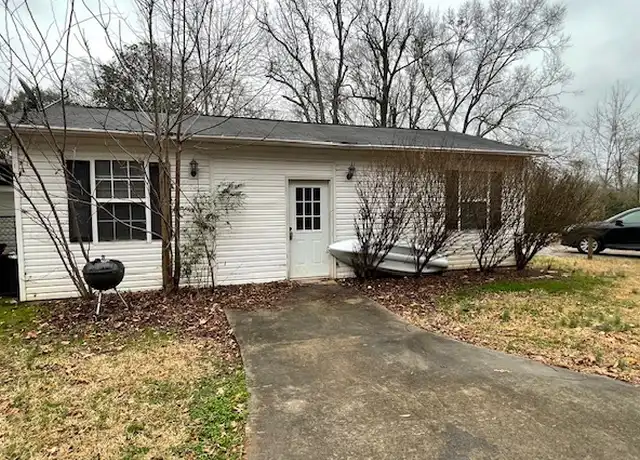 Property at 104 Dillard Hill Dr, Seneca, SC, 29678, 3 beds, 1 bath, [object Object]