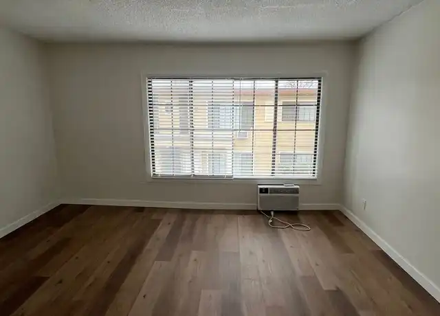Property at 425 N Holliston Ave Unit 14, Pasadena, CA, 91106, 2 beds, 1 bath, [object Object]