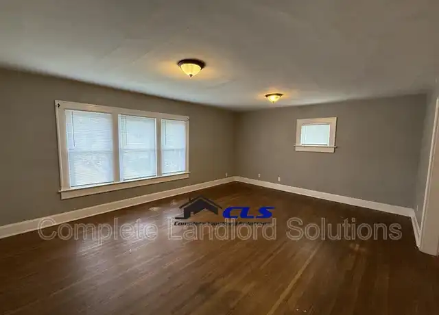 Property at 832 S 17th St, Terre Haute, IN, 47807, 2 beds, 1 bath, [object Object]