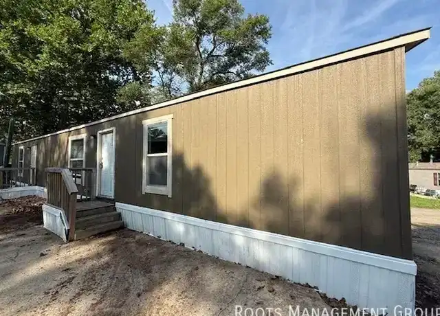 Property at 3637 SE 6th St Unit EW17, Topeka, KS, 66607, 3 beds, 2 baths, [object Object]