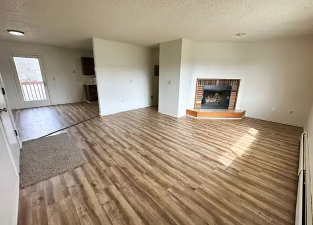 Property at 904 E 12th Ave Unit 2, Anchorage, AK, 99501, 2 beds, 1 bath, [object Object]