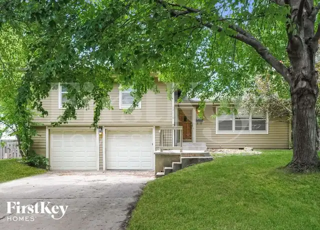 Property at 12110 W 92nd St, Lenexa, KS, 66215, 4 beds, 2 baths, [object Object]