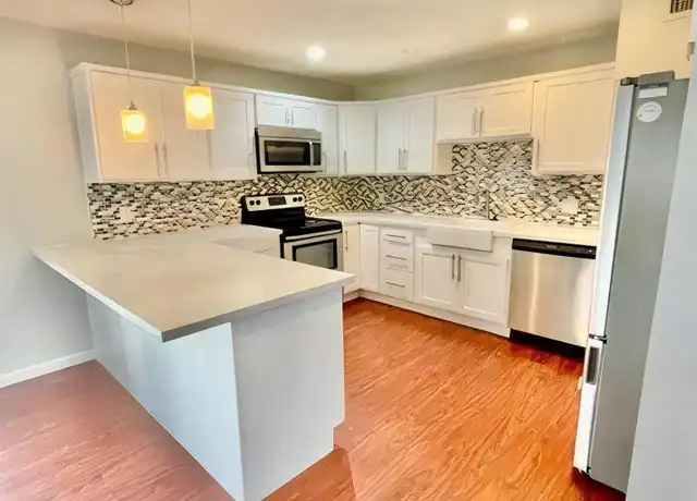 Property at 6820 E Moreland St, Scottsdale, AZ, 85257, 4 beds, 2 baths, [object Object]
