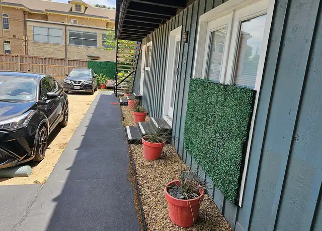 Property at 4414 Worth St, Dallas, TX, 75246, 1-2 bed, 1 bath, [object Object]