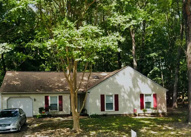 Property at 206 Fischer Dr, Newport News, VA, 23602, 3 beds, 2 baths, [object Object]