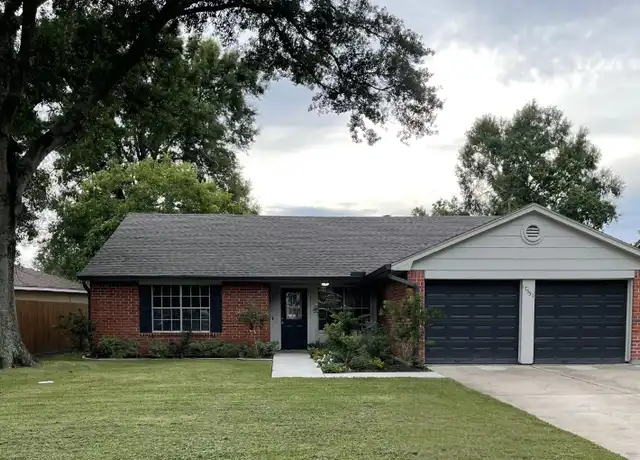 Property at 17551 S Compass Rose Cir, Crosby, TX, 77532, 4 beds, 2.5 baths, [object Object]