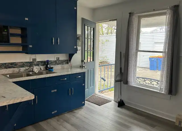 Property at 1201 S Cedar Ave Unit 3 Back, Owatonna, MN, 55060, 2 beds, 1 bath, [object Object]