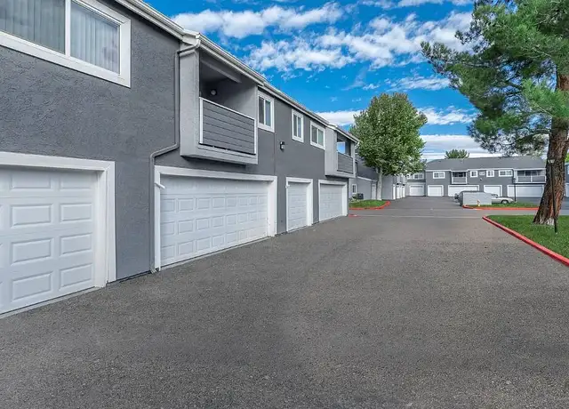 Photo of 2060 Westwood Ct, Lancaster, CA 93536