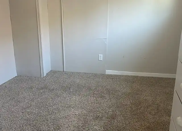 Property at 134 Perry St Unit 3, Grand Ledge, MI, 48837, 1 bed, 1 bath, [object Object]