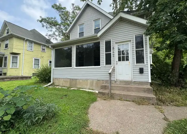 Property at 817 N Marquette St, Davenport, IA, 52802, 4 beds, 2 baths, [object Object]