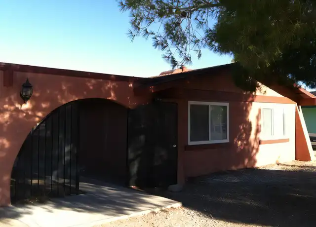 Property at 13625 Rancherias Rd Unit 2, Apple Valley, CA, 92308, 2 beds, 1 bath, [object Object]