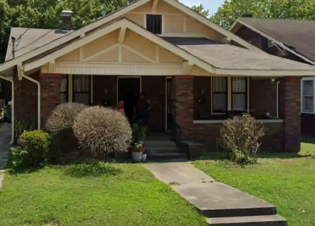Property at 246 Airways Blvd, Jackson, TN, 38301, 3 beds, 3 baths, [object Object]