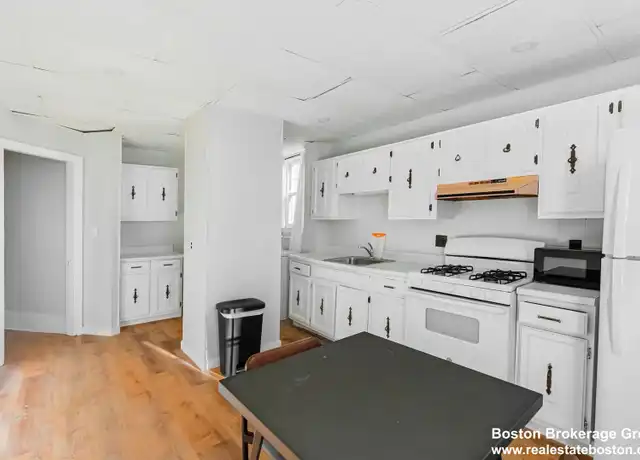 Property at 31 Falcon St, East Boston, MA, 02128, 4 beds, 1 bath, [object Object]