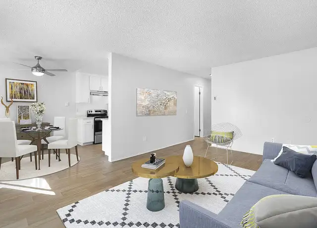 Photo of 466 W Washington Ave, El Cajon, CA 92020