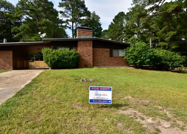 Property at 400 W Tennessee Ave, Ruston, LA, 71270, 3 beds, 2 baths, [object Object]