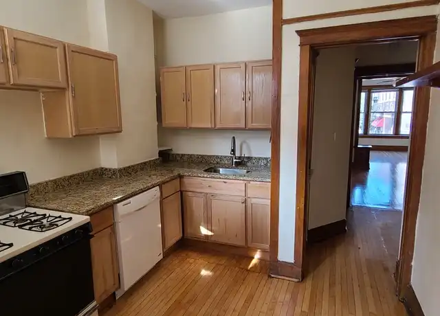 Property at 3326 N Clark St, Chicago, IL, 60657, 2 beds, 1 bath, [object Object]