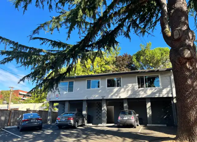 Property at Alder Apartments by Star Metro - 3059 SE Alder St, Portland, OR, 97214, 2 beds, 1 bath, [object Object]