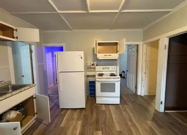 Property at 11 Newhall St Unit 2 (Apt B upstairs), Fairfield, ME, 04937, 2 beds, 1 bath, [object Object]