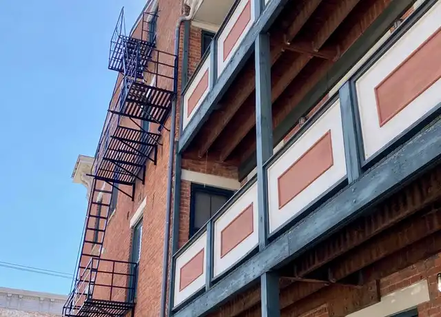 Property at 1435 Walnut St Unit 1, Cincinnati, OH, 45202, 1 bed, 1 bath, [object Object]