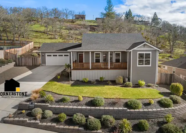 Property at 344 Avalon Ter, Eagle Point, OR, 97524, 3 beds, 2 baths, [object Object]