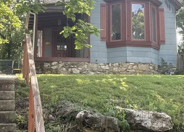Property at 3270 Bell St, Kansas City, MO, 64111, 1 bed, 1 bath, [object Object]