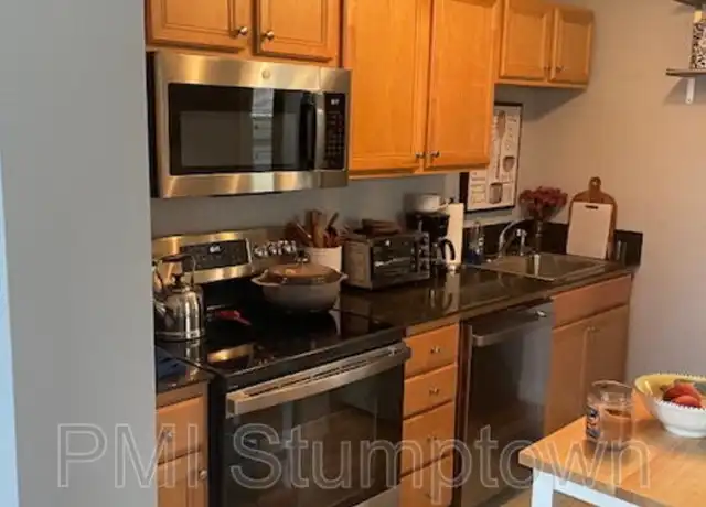 Property at 1714 NW Couch St #18, Portland, OR, 97209, 0 beds, 1 bath, [object Object]