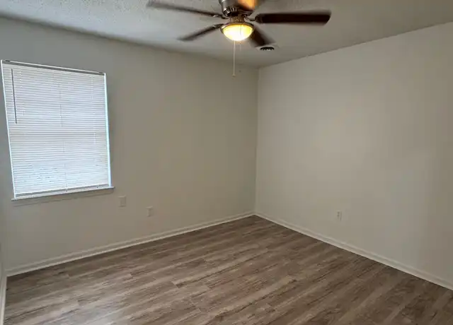 Property at 6645 Embassy Cir, Horn Lake, MS, 38637, 3 beds, 1 bath, [object Object]